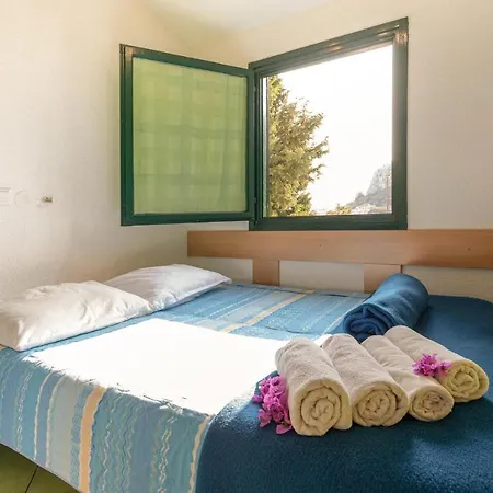 Appartement Nice In W/ 1 Bedrooms *